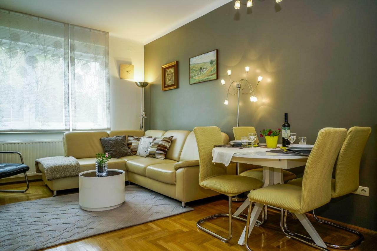 Yellow Bike Apartment Zágráb Kültér fotó
